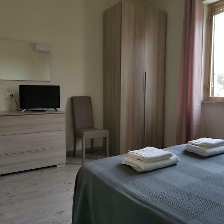 Hotel La Pineta Carrara Bagian luar foto