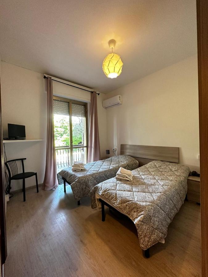 Hotel La Pineta Carrara Bagian luar foto