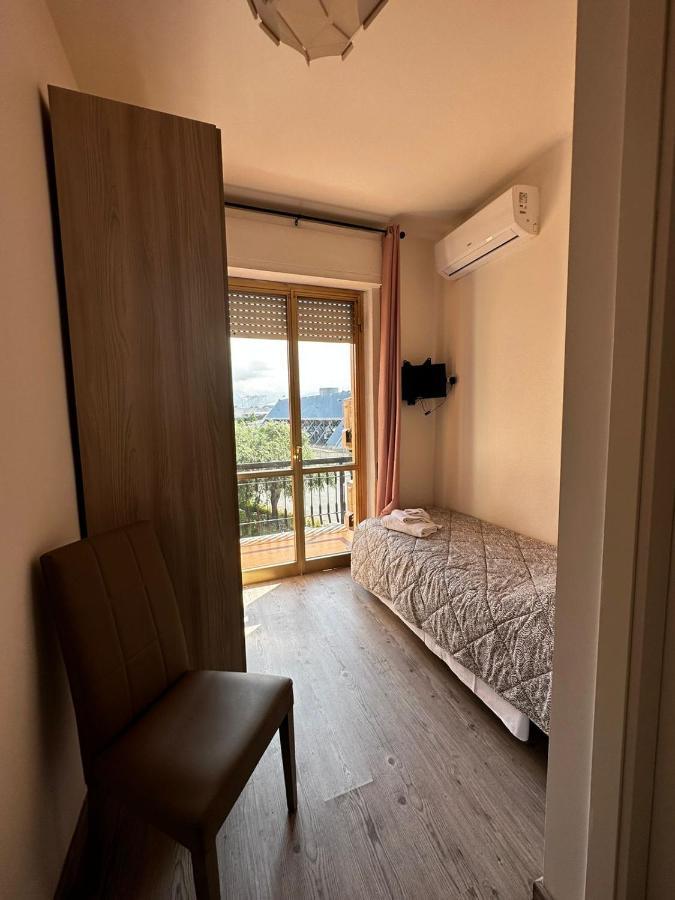 Hotel La Pineta Carrara Bagian luar foto