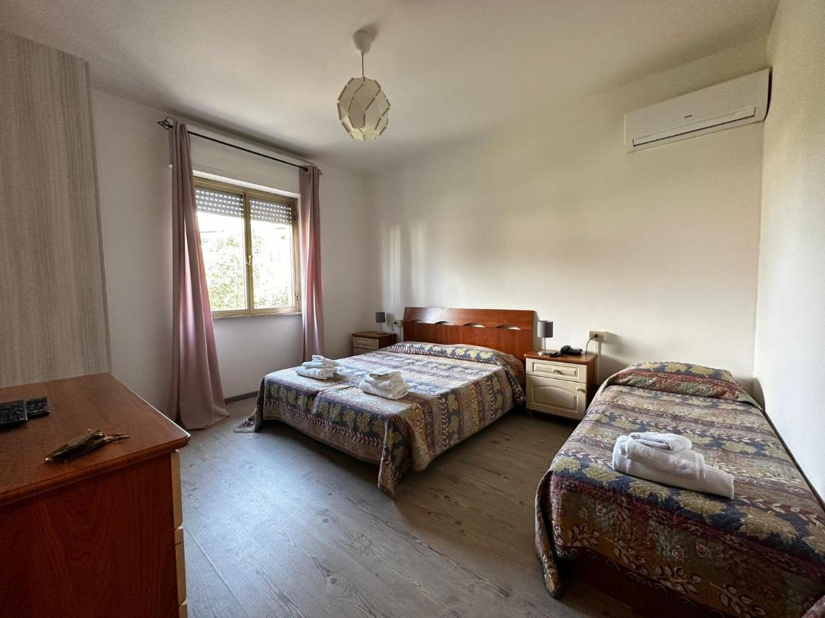 Hotel La Pineta Carrara Bagian luar foto