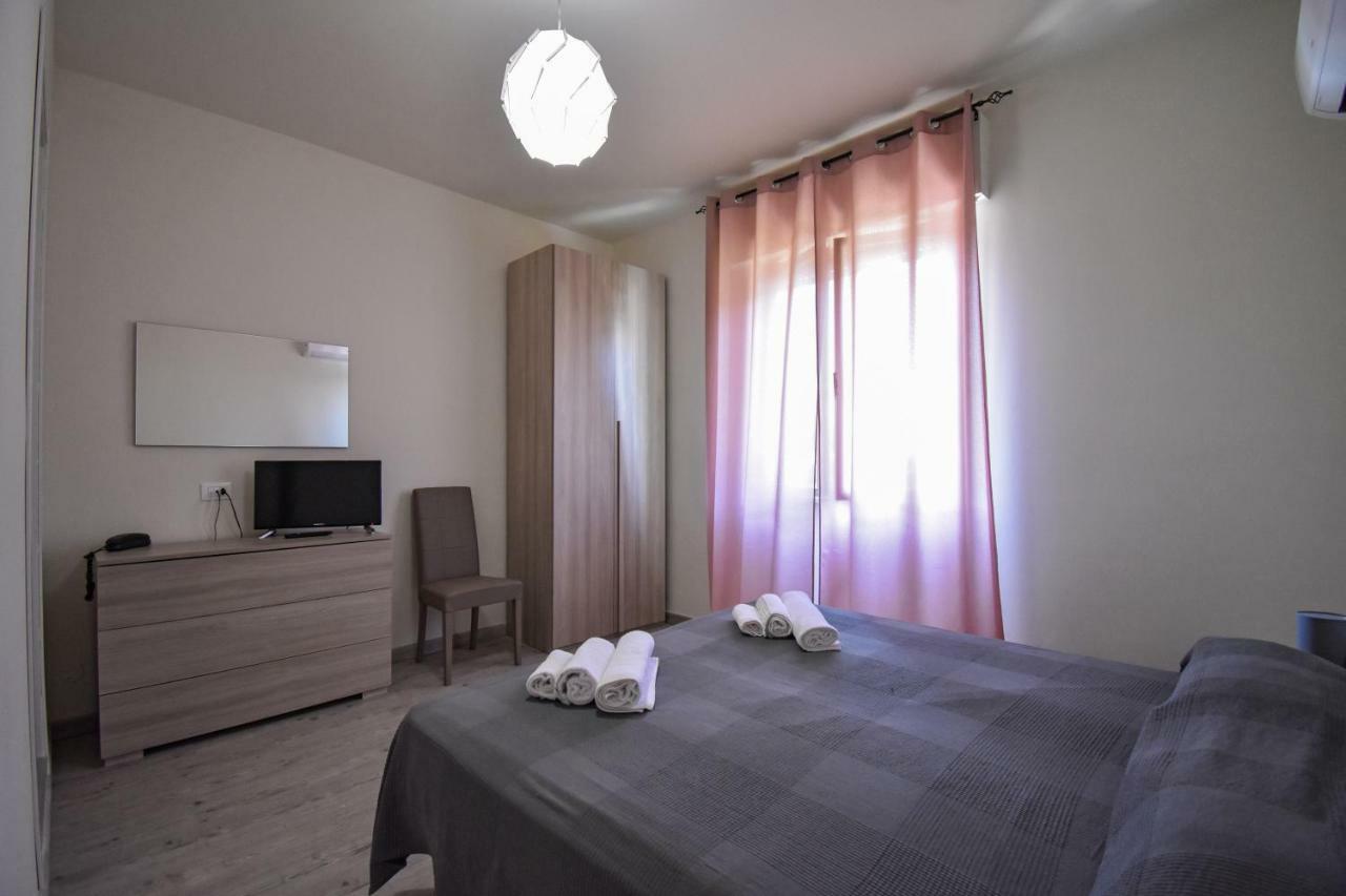 Hotel La Pineta Carrara Bagian luar foto