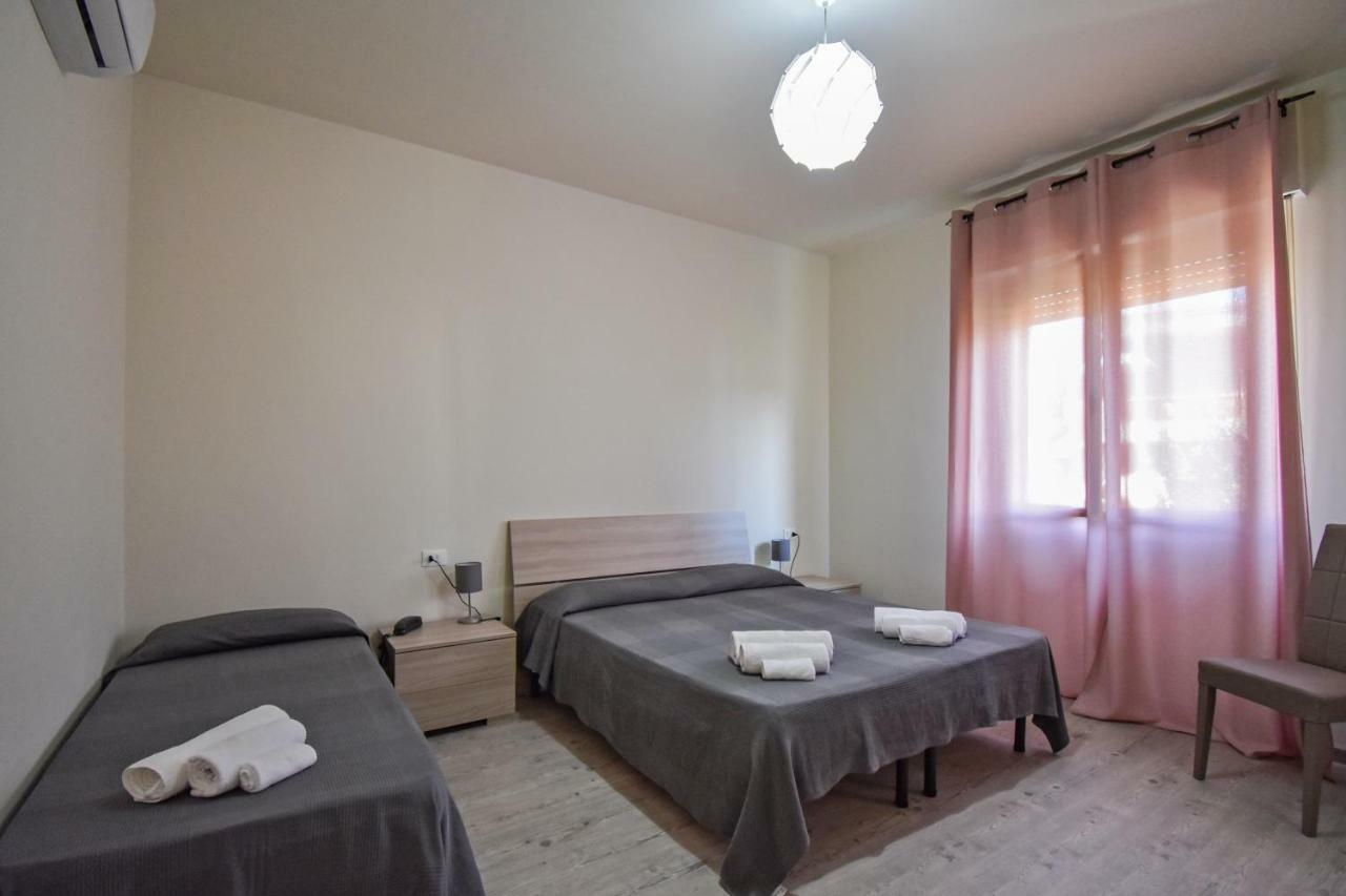 Hotel La Pineta Carrara Bagian luar foto